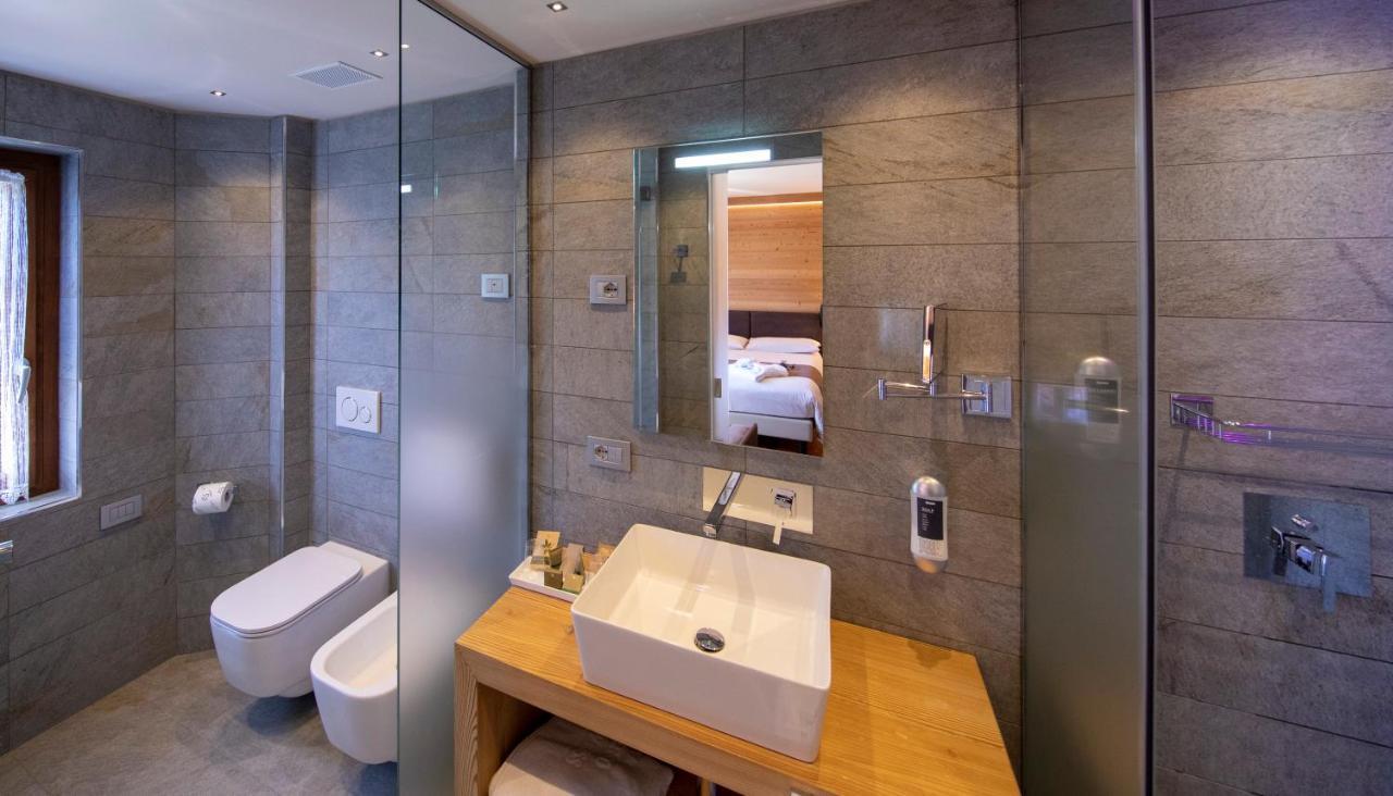 Albergo Edelweiss - Larespa Crodo Bagian luar foto