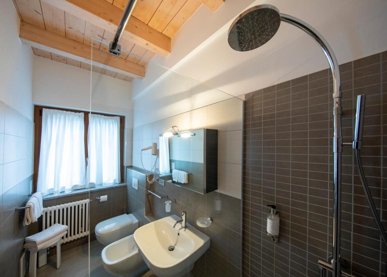 Albergo Edelweiss - Larespa Crodo Bagian luar foto